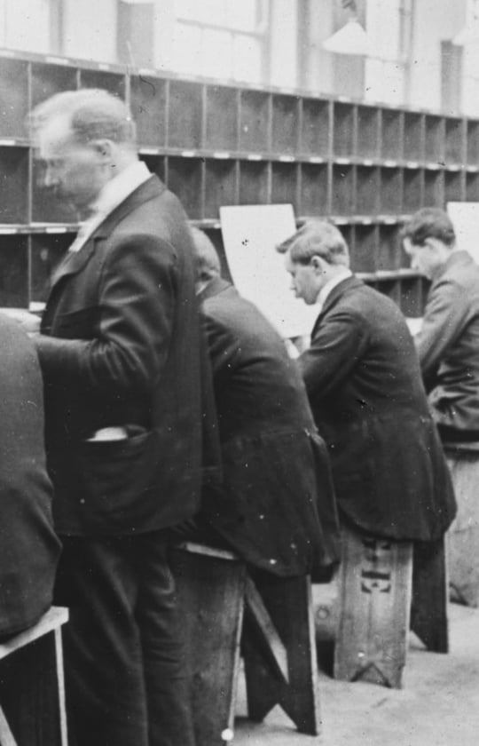 Postal Staff in the XIX century